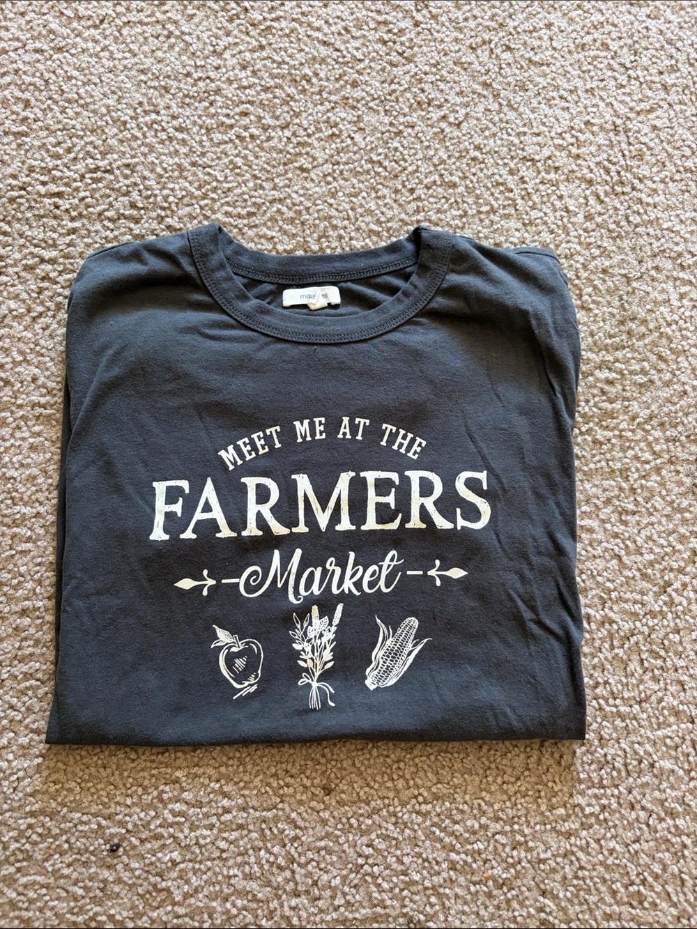 Maurices Black Short Sleeve Tee with White Farmers Market Print